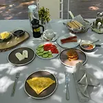 & Rilindja Βαλμπόνα