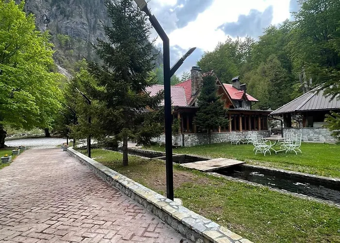 & Rilindja 瓦勒博内