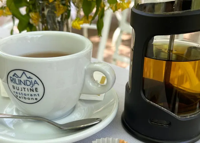 & Rilindja * Valbone