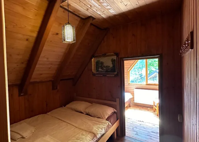 & Rilindja 山林小屋 *