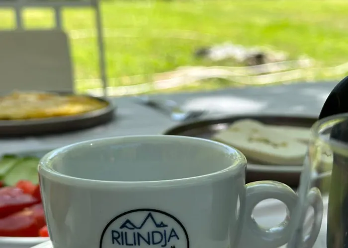 & Rilindja 瓦勒博内