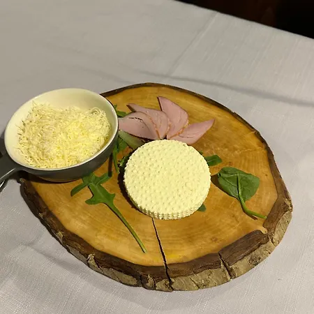 ロッジ & Rilindja ヴァルボナ