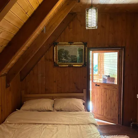 & Rilindja ロッジ *