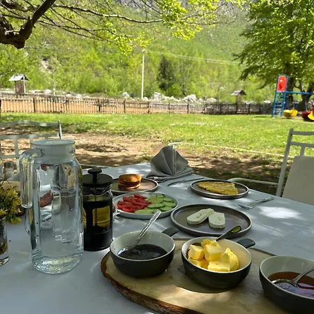 Lodge & Rilindja Valbone