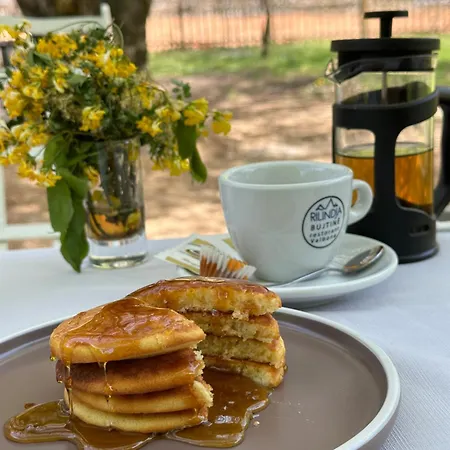 & Rilindja * ヴァルボナ